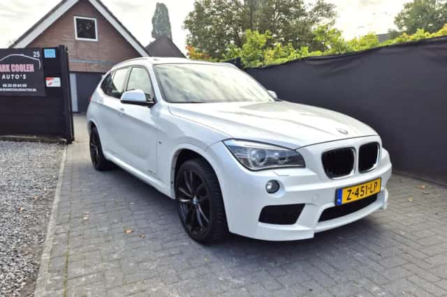 BMW X1 (2015) thumbnail 2