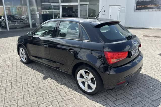 Audi A1 (2017) thumbnail 3