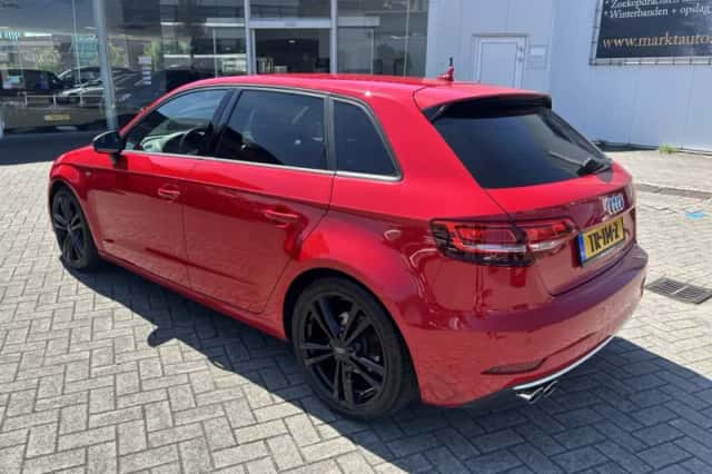 Audi A3 (2017) thumbnail 3