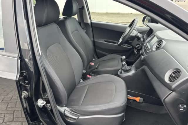 Hyundai i10 (2018) thumbnail 2