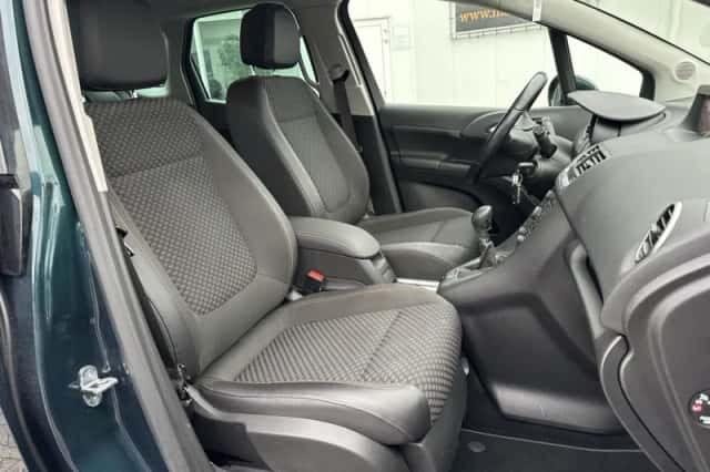 Opel Meriva (2015) thumbnail 2