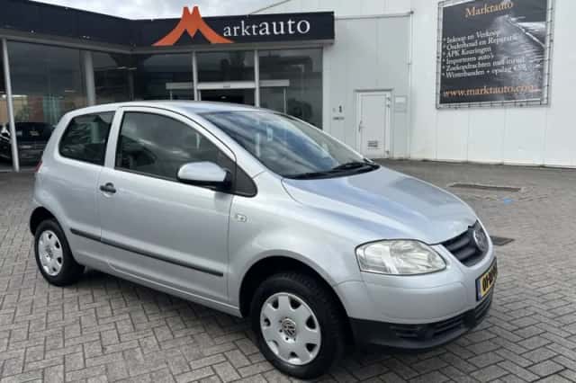 Volkswagen Fox (2005) thumbnail 1