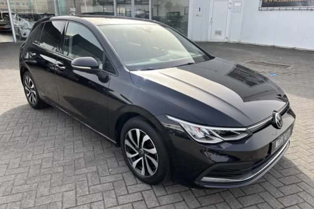 Volkswagen Golf (2021) thumbnail 5