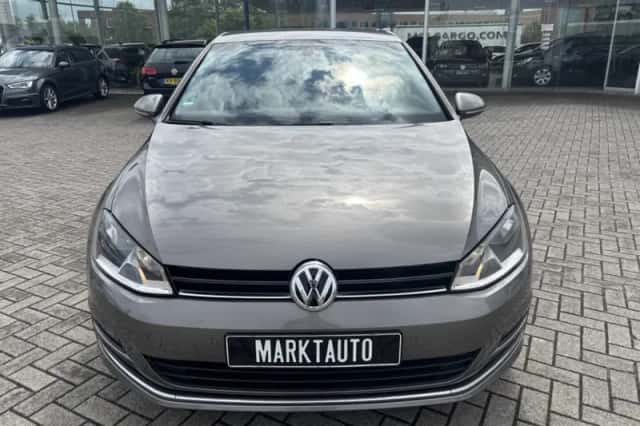 Volkswagen Golf (2015) thumbnail 6