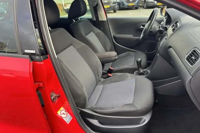 Volkswagen Polo (2012) thumbnail 2