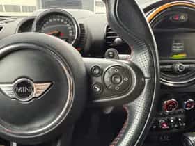 MINI Clubman (2016) thumbnail 24