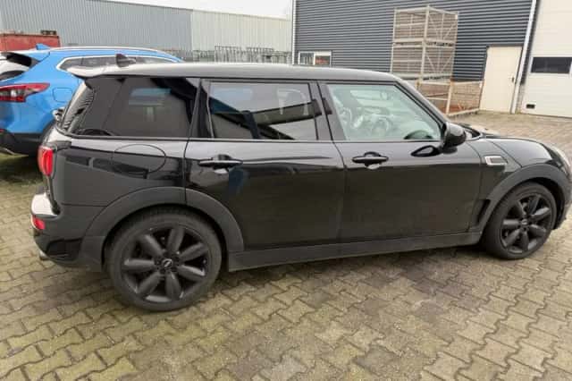 MINI Clubman (2016) thumbnail 6