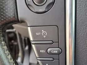 Land Rover Range Rover (2011) thumbnail 13