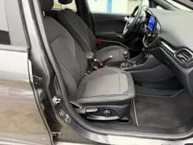 Ford Fiesta (2021) thumbnail 19
