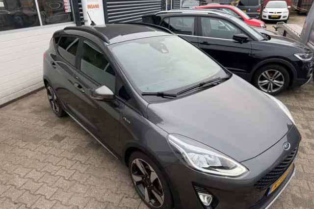 Ford Fiesta (2021) thumbnail 4
