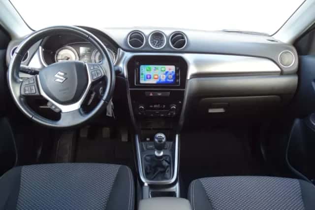 Suzuki Vitara (2021) thumbnail 2