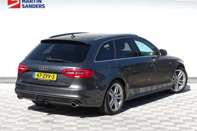 Audi A4 (2013) thumbnail 3
