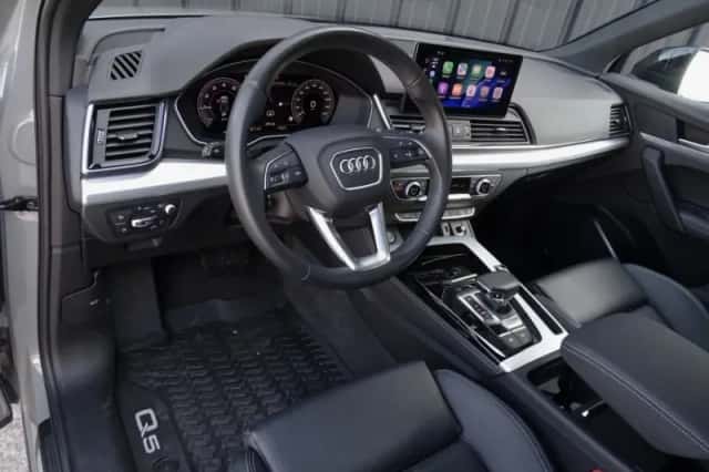 Audi Q5 Sportback (2021) thumbnail 2