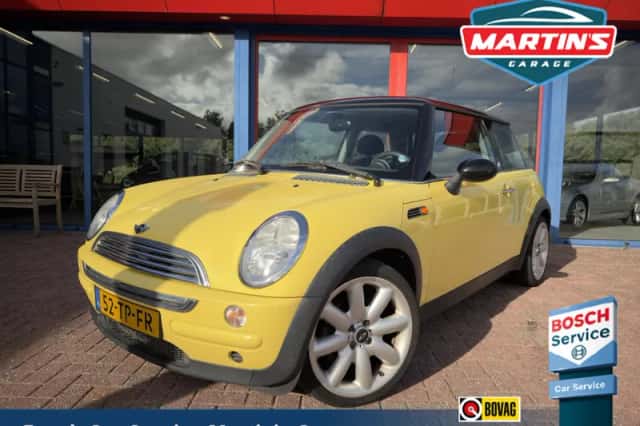 MINI Cooper (2003) thumbnail 1