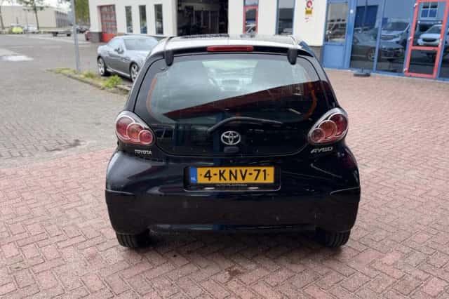 Toyota Aygo (2013) thumbnail 6