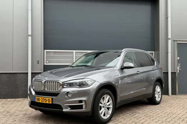 BMW X5 (2015) thumbnail 1