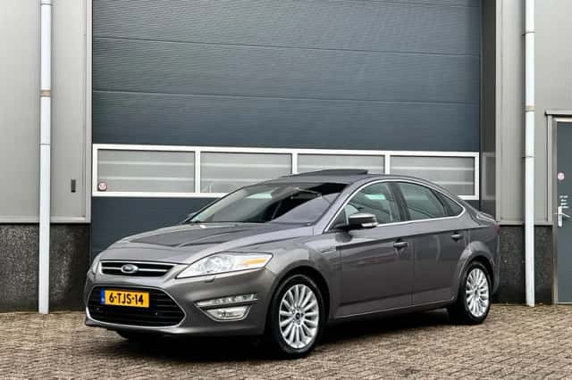 Ford Mondeo (2014) thumbnail 1