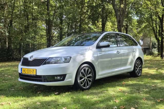 Škoda Rapid (2016) thumbnail 1
