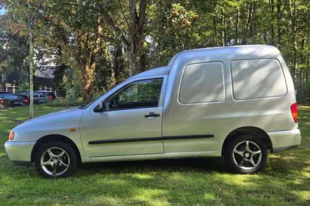 Volkswagen Caddy (2003) thumbnail 1