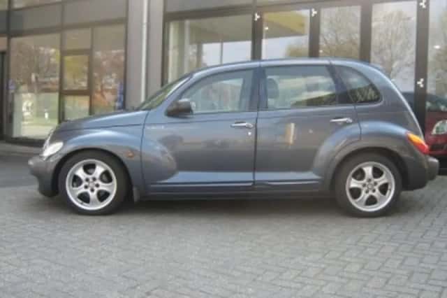 Chrysler PT Cruiser (2002) thumbnail 2