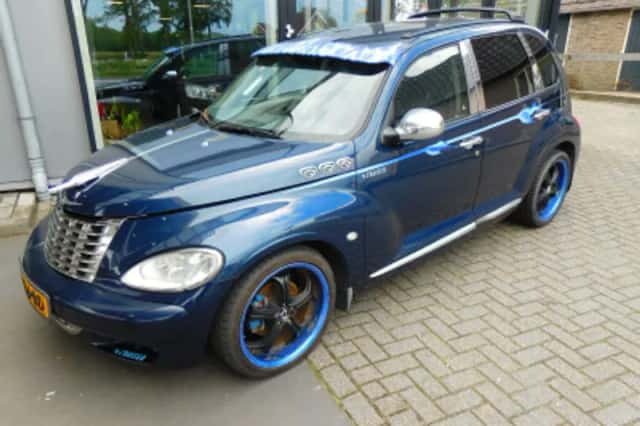 Chrysler PT Cruiser (2003) thumbnail 2