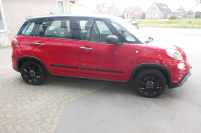 Fiat 500L (2019) thumbnail 4