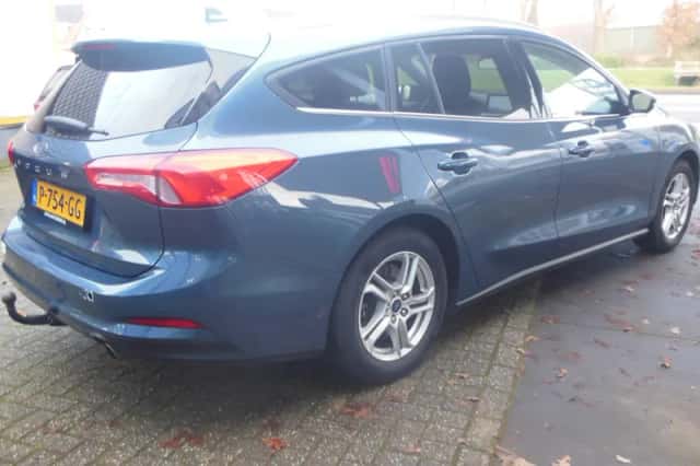 Ford Focus (2022) thumbnail 6