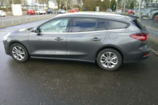 Ford Focus (2023) thumbnail 5