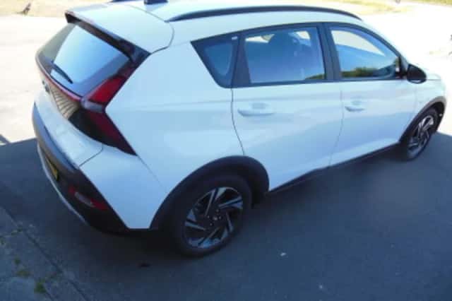Hyundai Bayon (2021) thumbnail 4