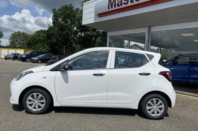 Hyundai i10 (2018) thumbnail 3