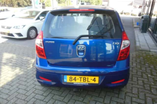 Hyundai i10 (2012) thumbnail 3