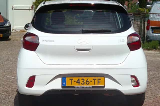 Hyundai i10 (2023) thumbnail 4