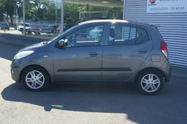 Hyundai i10 (2009) thumbnail 2