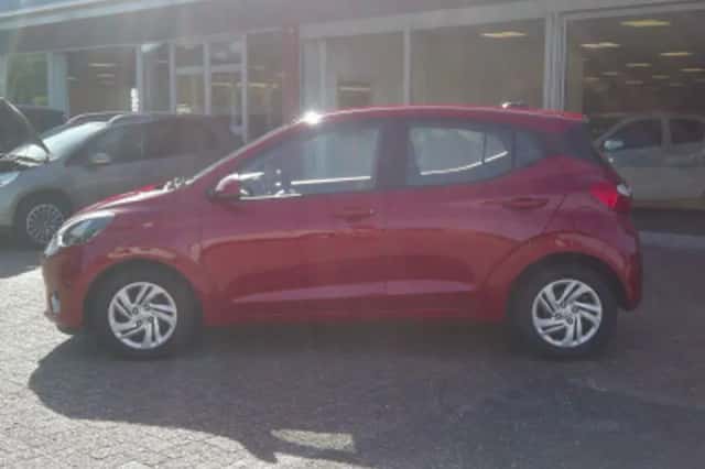 Hyundai i10 (2022) thumbnail 2
