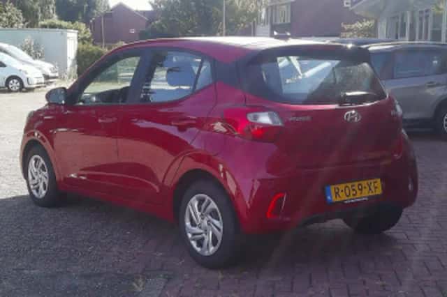 Hyundai i10 (2022) thumbnail 3