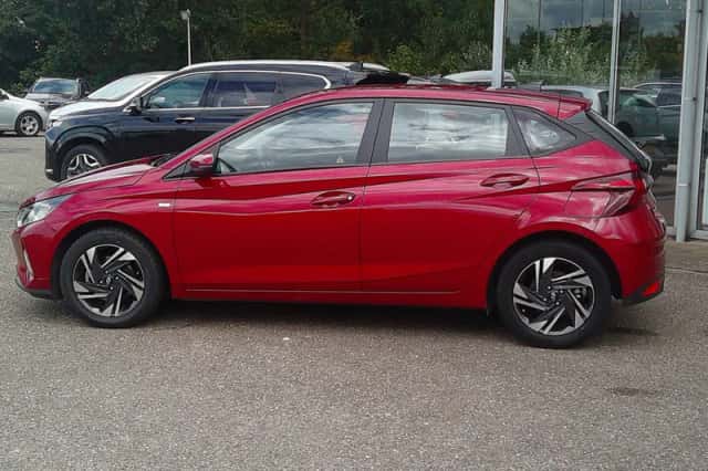 Hyundai i20 (2021) thumbnail 2
