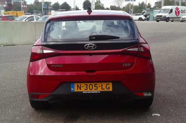 Hyundai i20 (2021) thumbnail 4
