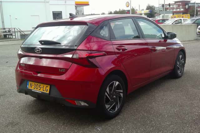 Hyundai i20 (2021) thumbnail 5