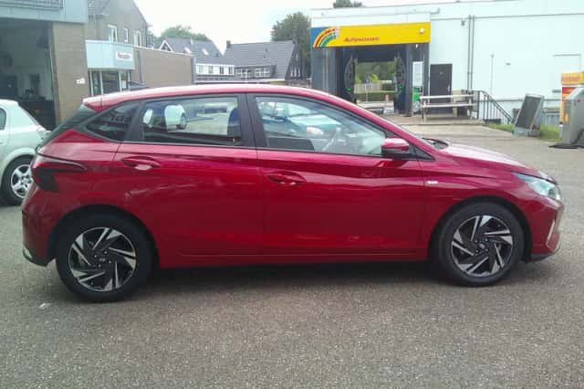 Hyundai i20 (2021) thumbnail 6