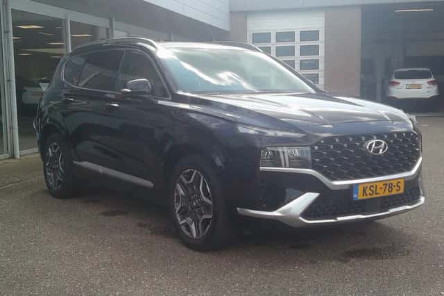 Hyundai Santa Fe (2022) thumbnail 6