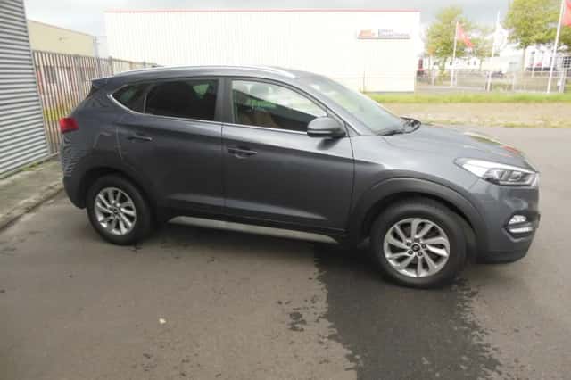 Hyundai Tucson (2019) thumbnail 3