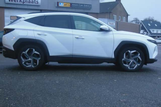 Hyundai Tucson (2022) thumbnail 5