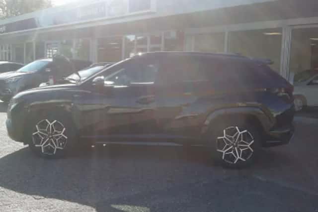 Hyundai Tucson (2021) thumbnail 2
