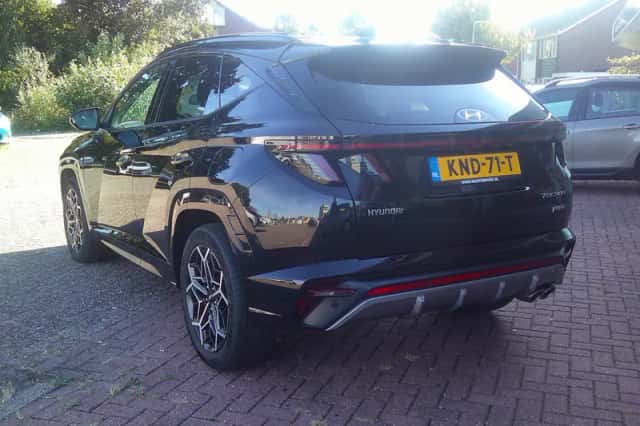 Hyundai Tucson (2022) thumbnail 3