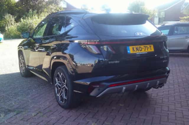 Hyundai Tucson (2022) thumbnail 3