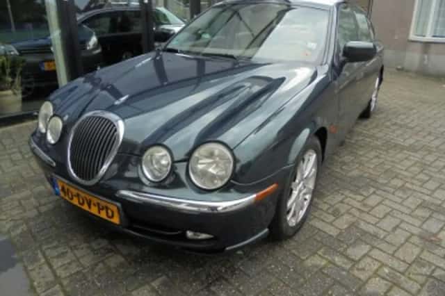Jaguar S-Type (2000) thumbnail 2