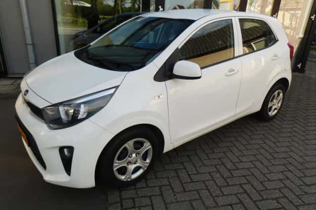 Kia Picanto (2018) thumbnail 3