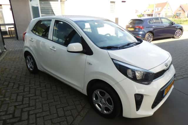 Kia Picanto (2018) thumbnail 4