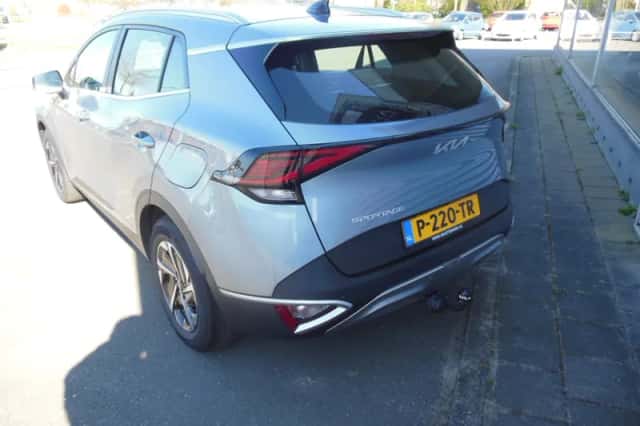 Kia Sportage (2022) thumbnail 4