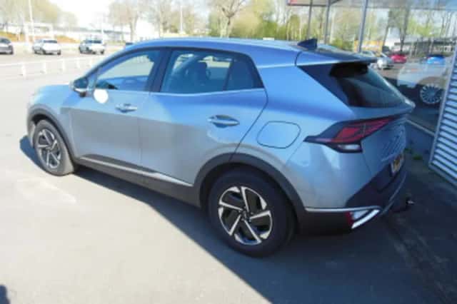 Kia Sportage (2022) thumbnail 5